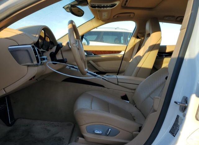 
								2011 Porsche Panamera full									