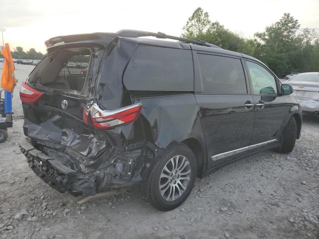 2019 Toyota Sienna xle