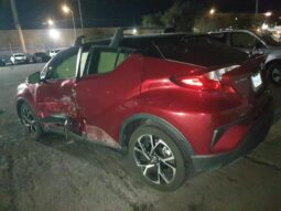 
										2019 Toyota C-hr full									