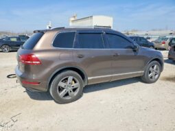 
										2013 Volkswagen Touareg full									