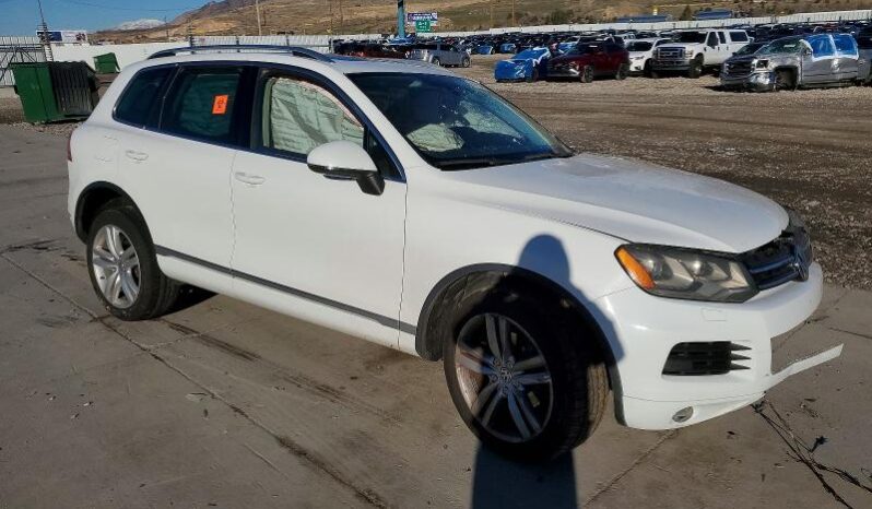 
								2014 Volkswagen Touareg full									