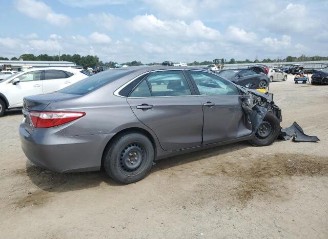 
								2017 Toyota Camry le full									