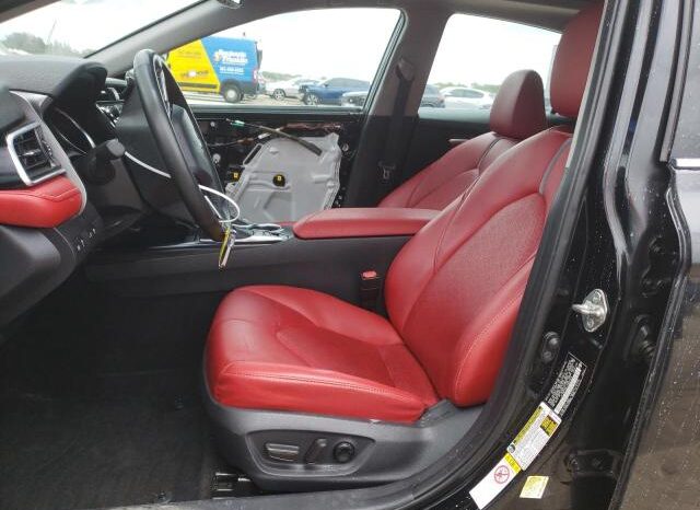 
								2018 Toyota Camry full									