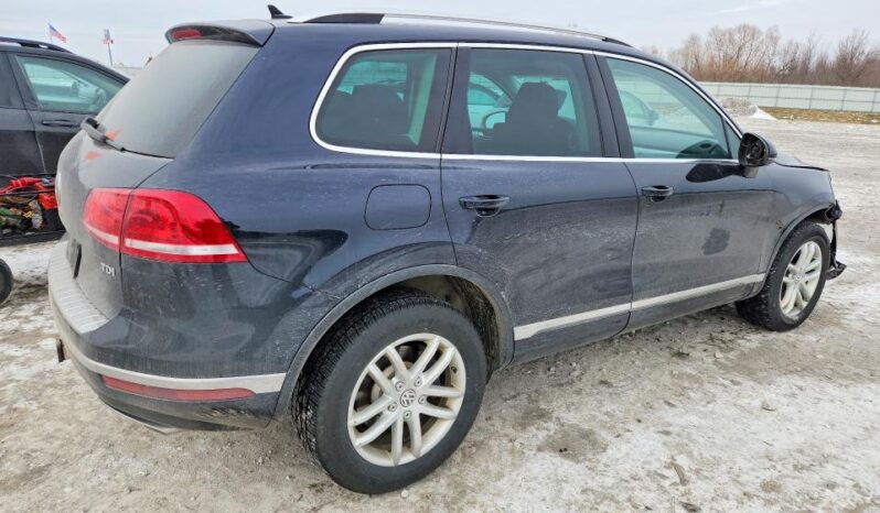 
								2016 Volkswagen Touareg full									