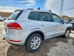 
										2013 Volkswagen Touareg full									