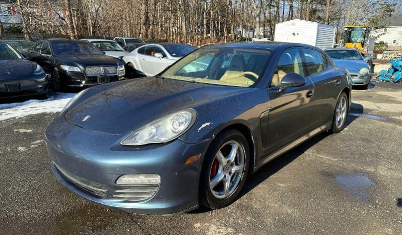 
								2013 Porsche Panamera full									