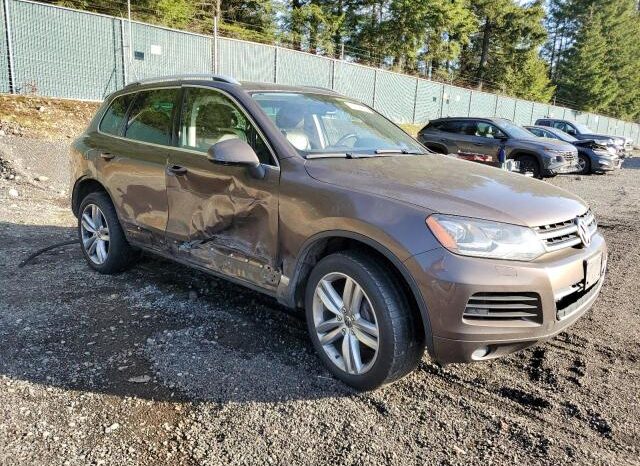 
								2013 Volkswagen Touareg full									