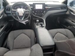 
										2021 Toyota Camry le full									