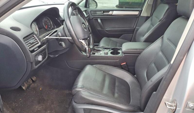 
								2014 Volkswagen Touareg full									