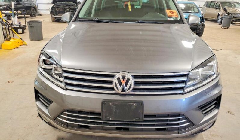 
								2016 Volkswagen Touareg full									