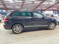 
										2013 Volkswagen Touareg full									