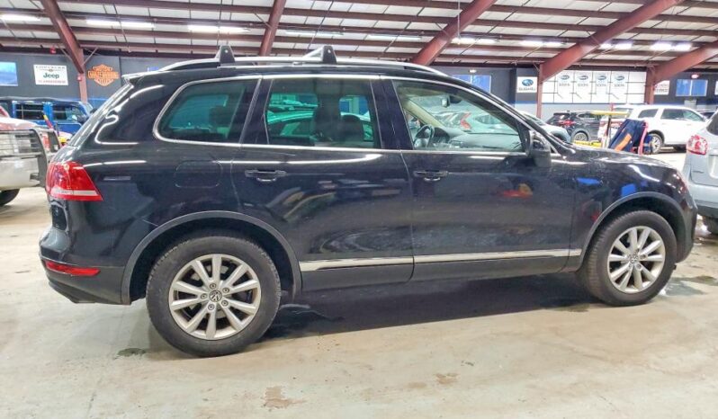
								2013 Volkswagen Touareg full									