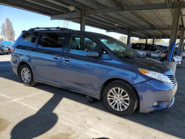 2015 Toyota Sienna xle