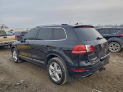 
										2014 Volkswagen Touareg full									