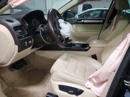 
										2013 Volkswagen Touareg full									