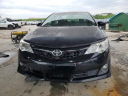 
										2012 Toyota Camry full									