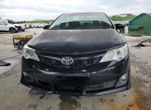 
								2012 Toyota Camry full									