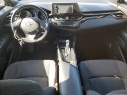 
										2018 Toyota C-hr full									