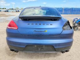 
										2016 Porsche Panamera full									