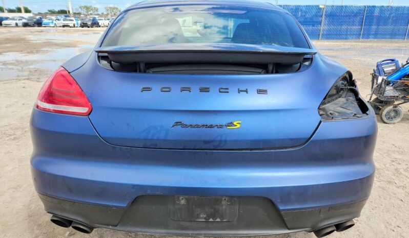
								2016 Porsche Panamera full									