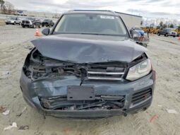 
										2012 Volkswagen Touareg full									
