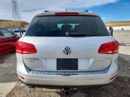 
										2013 Volkswagen Touareg full									