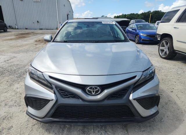 
								2021 Toyota Camry full									