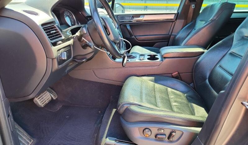 
								2017 Volkswagen Touareg full									