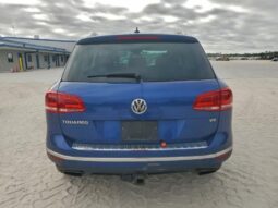 
										2016 Volkswagen Touareg full									