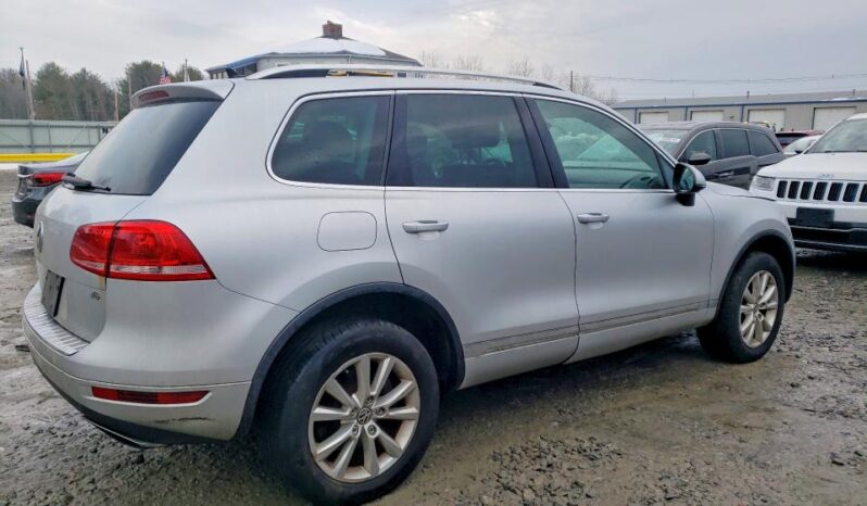 
								2014 Volkswagen Touareg full									