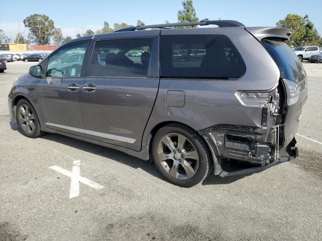 2016 Toyota Sienna