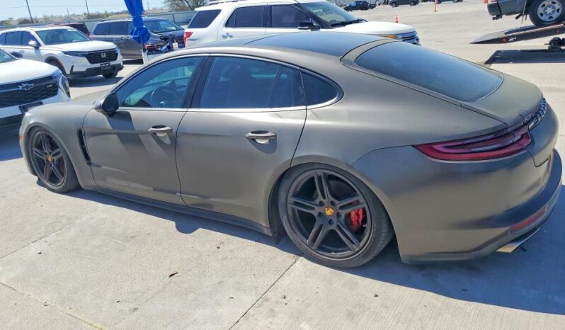 
								2017 Porsche Panamera full									