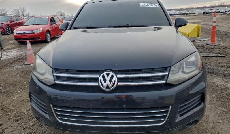 
								2014 Volkswagen Touareg full									