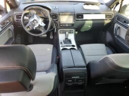 
										2017 Volkswagen Touareg full									