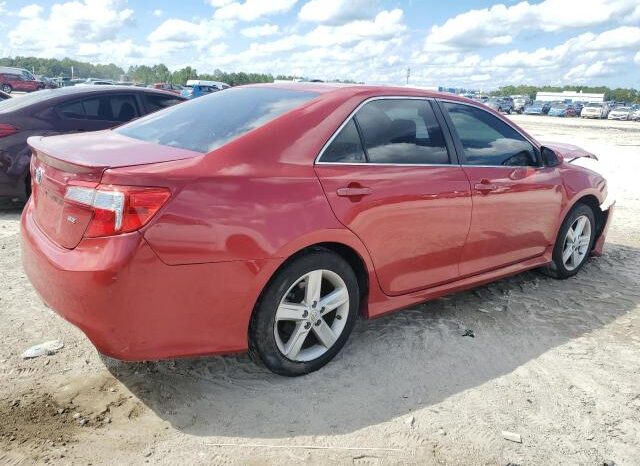 
								2012 Toyota Camry base full									