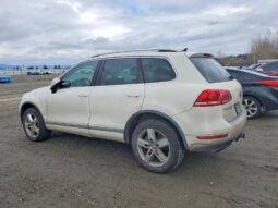 
										2011 Volkswagen Touareg full									