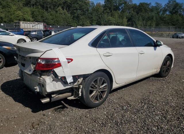 
								2017 Toyota Camry le full									