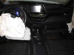 
										2019 Toyota C-hr full									