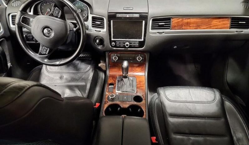 
								2012 Volkswagen Touareg full									