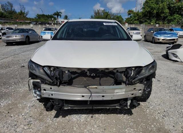 
								2020 Toyota Camry full									