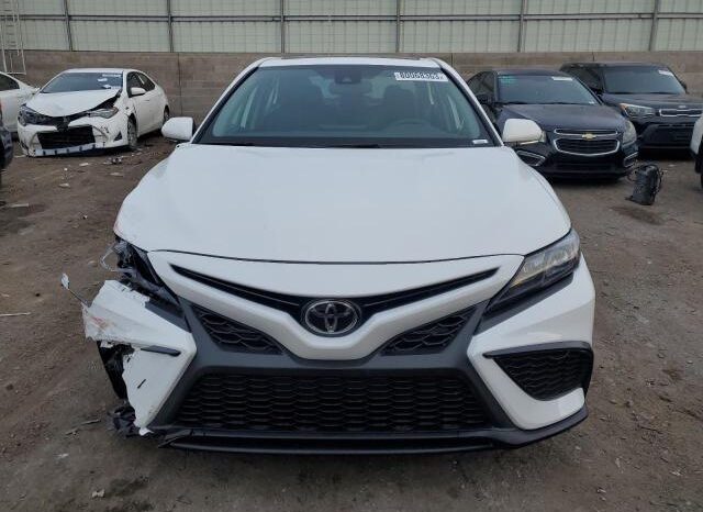
								2022 Toyota Camry full									