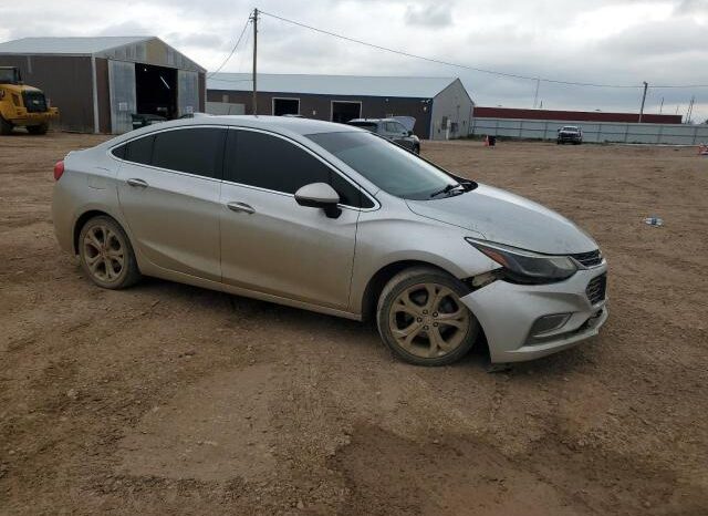 
								2018 Chevrolet Cruze full									