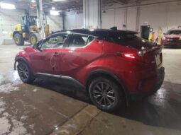 
										2021 Toyota C-hr full									