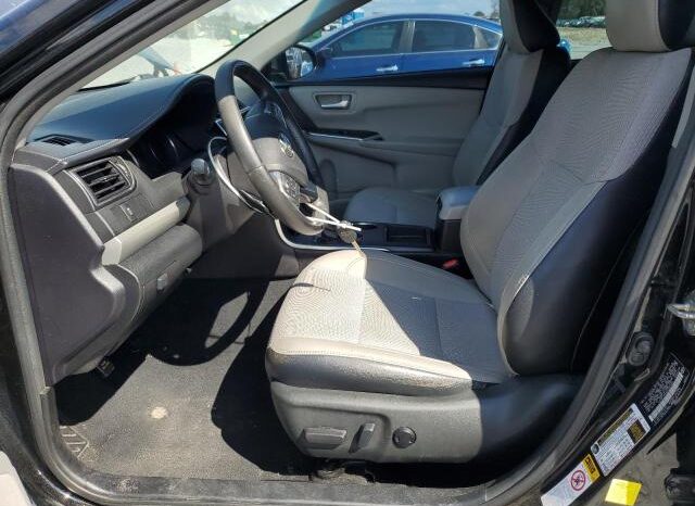
								2016 Toyota Camry le full									