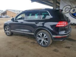 
										2017 Volkswagen Touareg full									