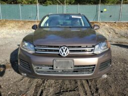 
										2013 Volkswagen Touareg full									