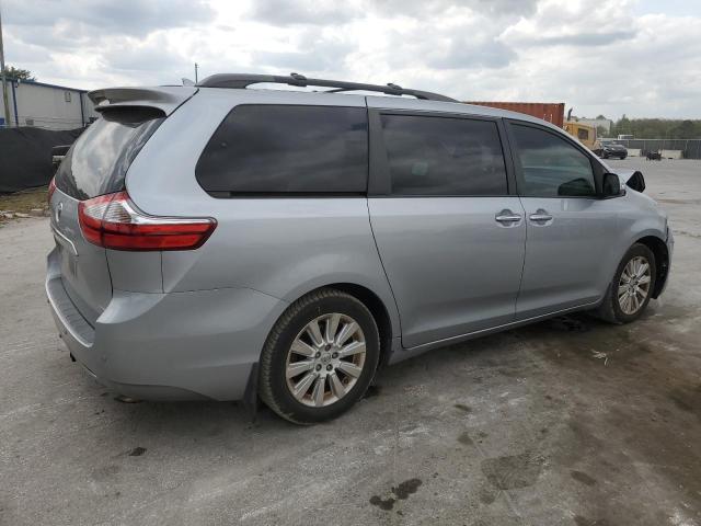 2015 Toyota Sienna xle