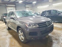 
										2012 Volkswagen Touareg full									