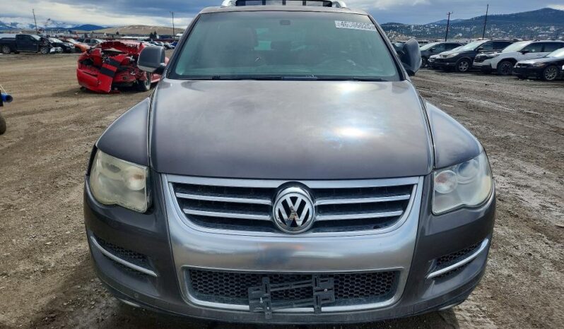 
								2008 Volkswagen Touareg full									
