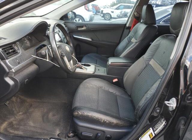 
								2012 Toyota Camry base full									